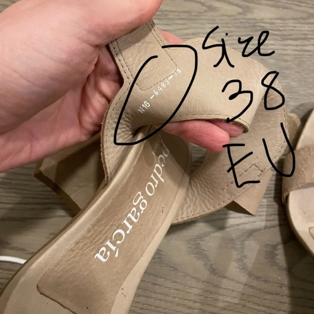 Pedro Garcia - Willa Sandals - Tan Suede Leather - Size EU38 - Pristine - Picture 13 of 15